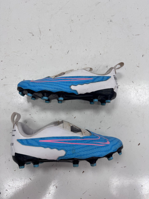 Vist Large View of Product Image Which is Used Nike Soccer Cleats White Junior 02.5