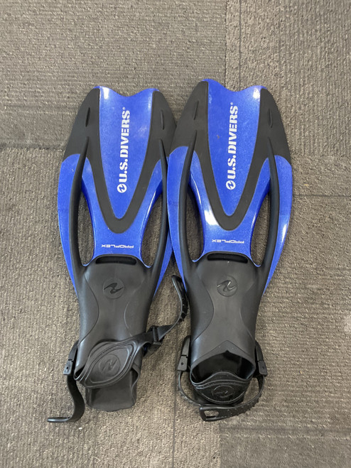 Vist Large View of Product Image Which is Used US Divers PROFLEX Underwater Fins Navy Blue M/L