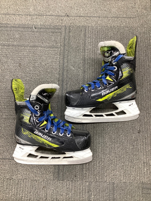 Vist Large View of Product Image Which is Used Bauer X4 Youth Hockey Skate Youth 13.0
