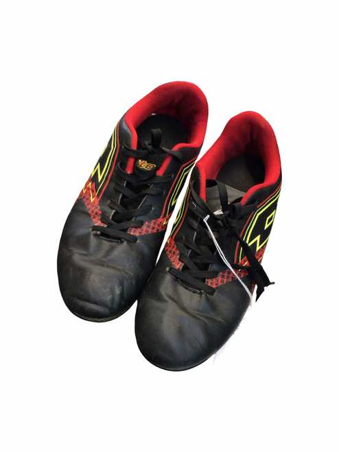 Vist Large View of Product Image Which is Used Umbro Soccer Cleats Black Senior 7.5
