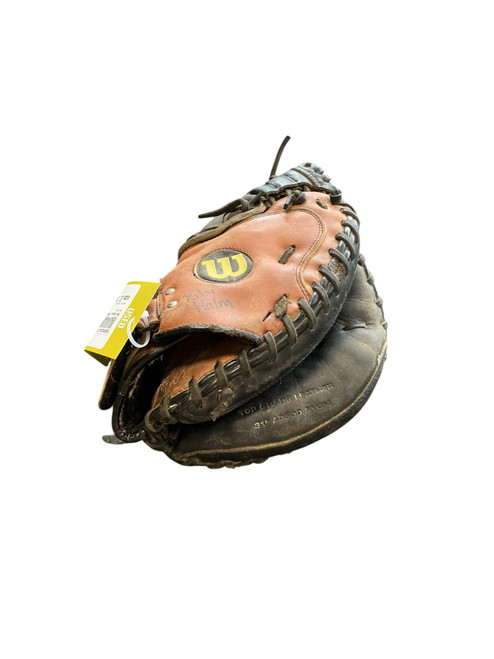 Vist Large View of Product Image Which is Used Wilson PRO 500 BB/SB Catchers RH Throw Brown 31"