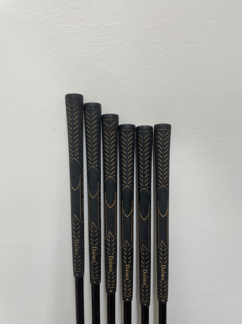 Vist Large View of Product Image Which is Used Daiwa HI-TRAC Womens Package Set RH Black 6 Piece