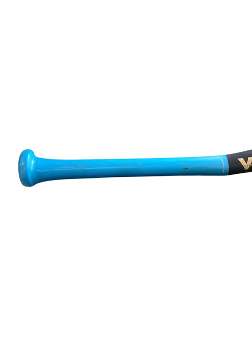 Vist Large View of Product Image Which is Used V SWINGS TRAINING WOOD BAT BB/SB Training Aid