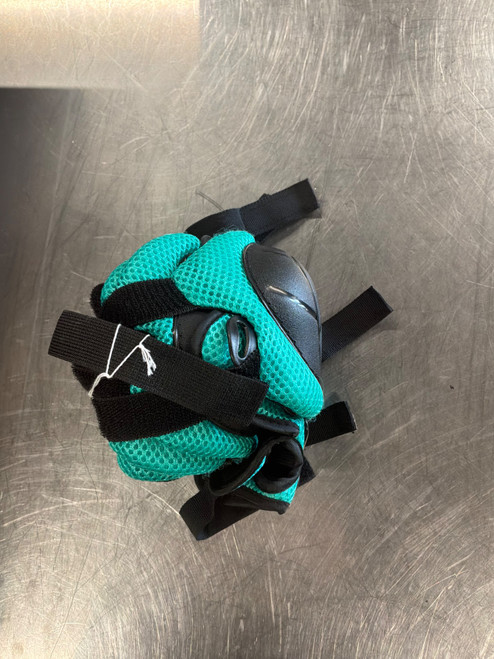 Vist Large View of Product Image Which is Used Skateboard Elbow Pads Teal LG