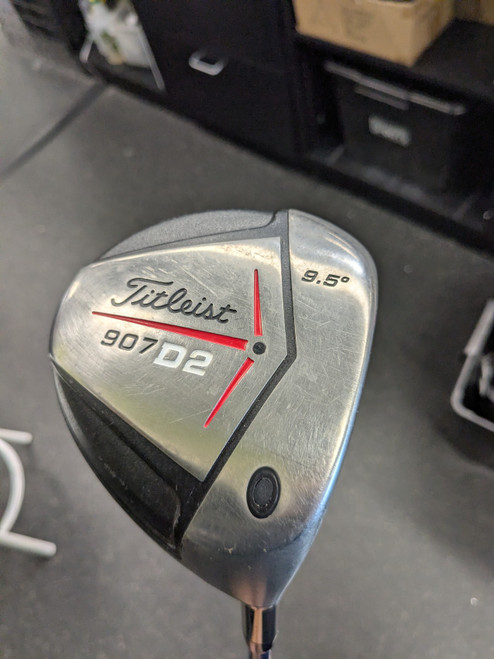 Vist Large View of Product Image Which is Used Titleist 907 D2 Mens Driver RH 9.5 Degree