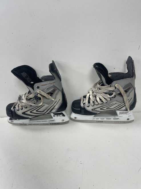 Vist Large View of Product Image Which is Used CCM VECTOR 4.0 Senior Hockey Skate Senior 7