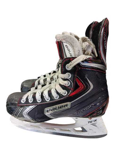 Vist Large View of Product Image Which is Used Bauer VSPOR X70 Senior Hockey Skate Senior 4.5