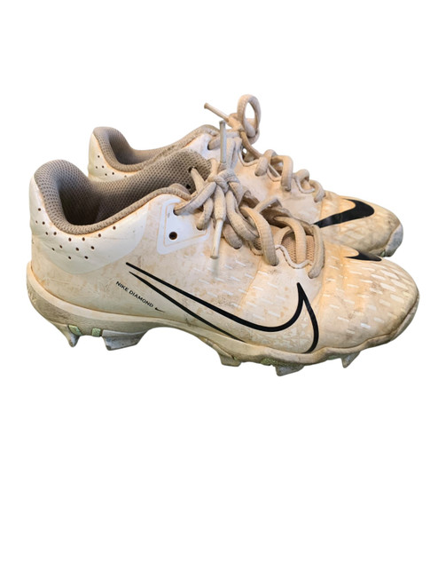 Vist Large View of Product Image Which is Used Nike DIAMOND BB/SB Cleats White Junior 01.5