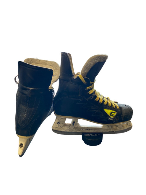 Vist Large View of Product Image Which is Used Graf G335S SUPRA Senior Hockey Skate Senior 7