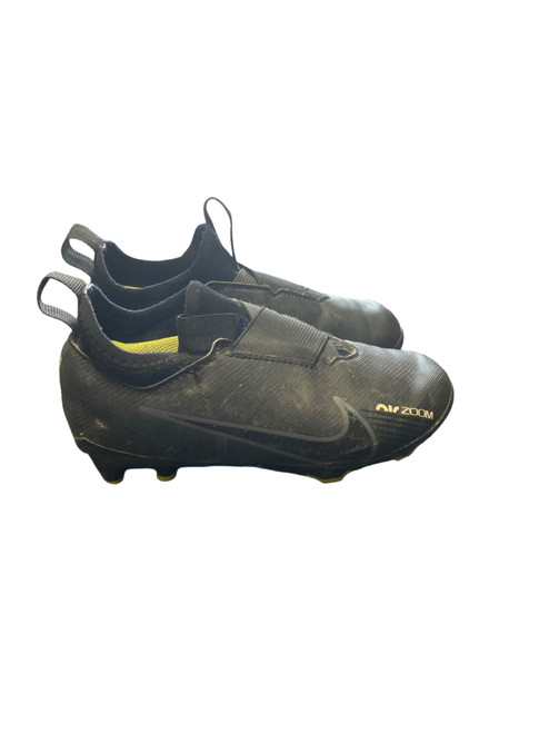 Vist Large View of Product Image Which is Used Nike Soccer Cleats Black Youth 10.0