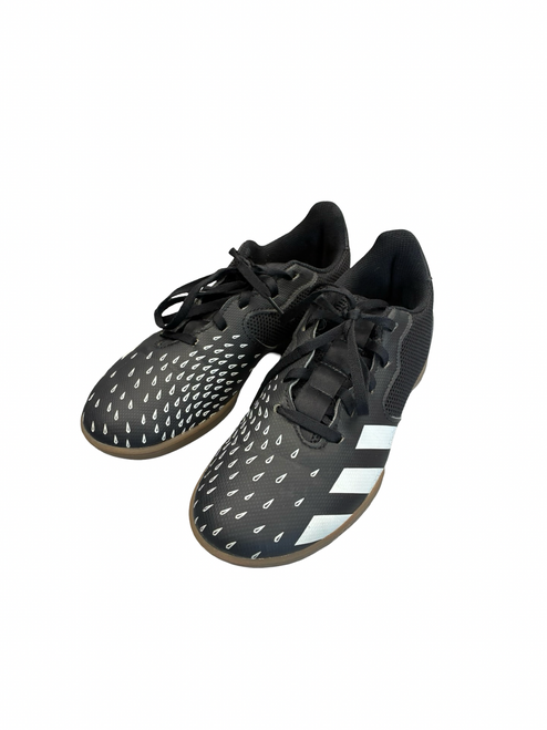 Vist Large View of Product Image Which is Used Adidas Soccer Indoor Shoes Black Junior 04.5