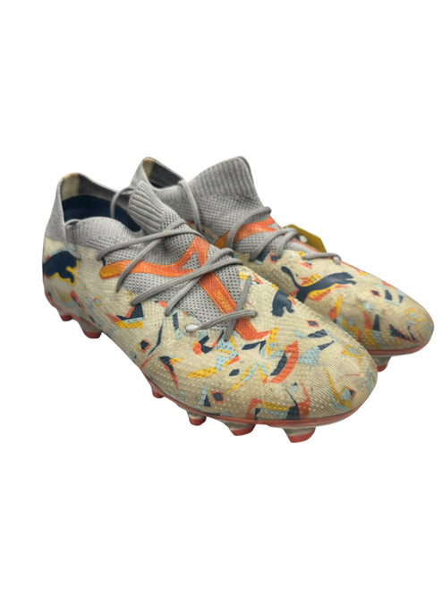 Vist Large View of Product Image Which is Used Puma FUTURE Soccer Cleats White Senior 7.5