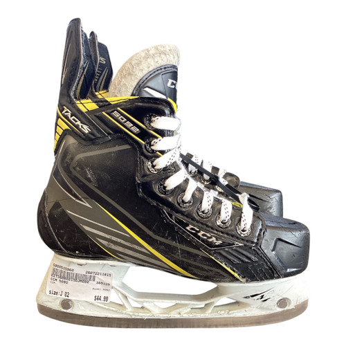 Vist Large View of Product Image Which is Used CCM 5092 Junior Hockey Skate Junior 02