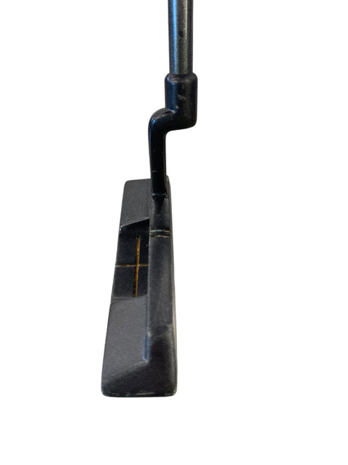 Vist Large View of Product Image Which is Used KENNEX Mens Putter RH