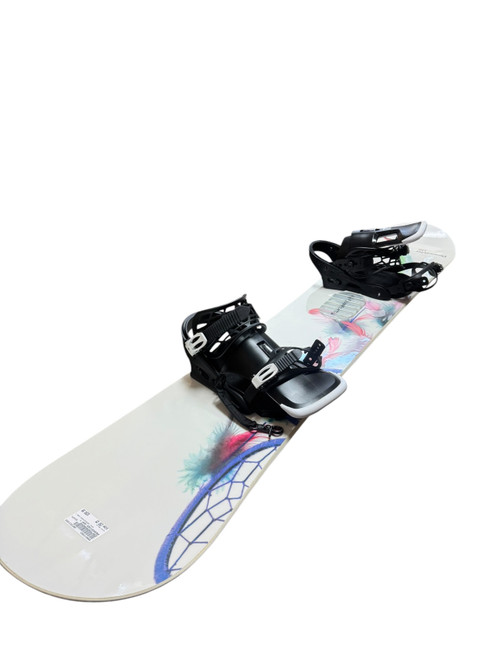 Vist Large View of Product Image Which is Used DREAMCATCHER CAMP 7 Womens Board/Bindings White 150 cm