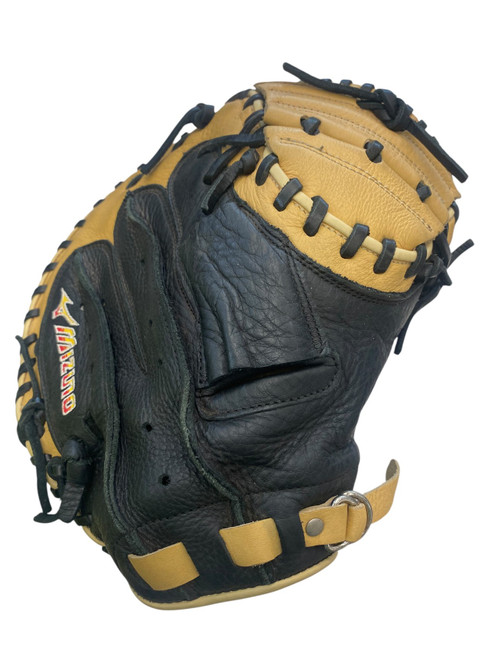 Vist Large View of Product Image Which is Used Mizuno FRANCHISE BB/SB Catchers RH Throw Black 33 1/2"