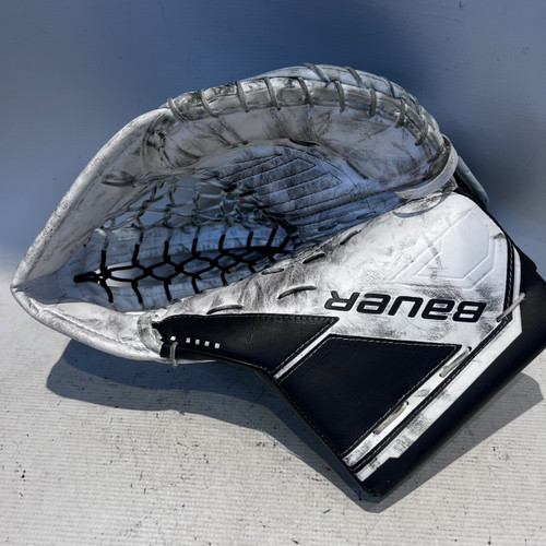 Vist Large View of Product Image Which is Used Bauer MS PRO Senior Goalie Catcher Black