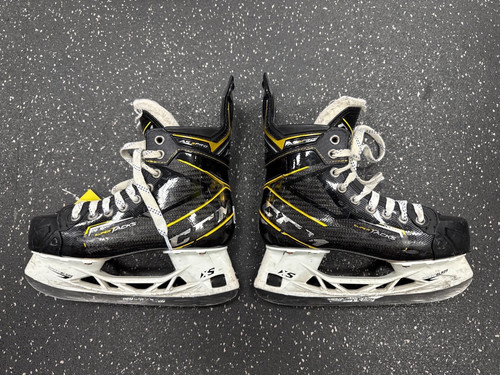 Vist Large View of Product Image Which is Used CCM SUPER TACKS AS3 PRO Intermediate Hockey Skate Intermediate 4.0