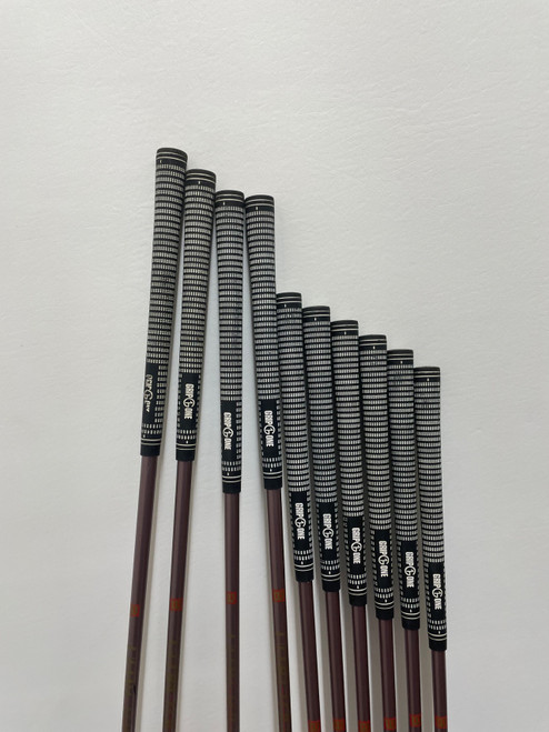 Vist Large View of Product Image Which is Used Wilson ULTRA TOUR OS Womens Package Set RH None 10 Piece