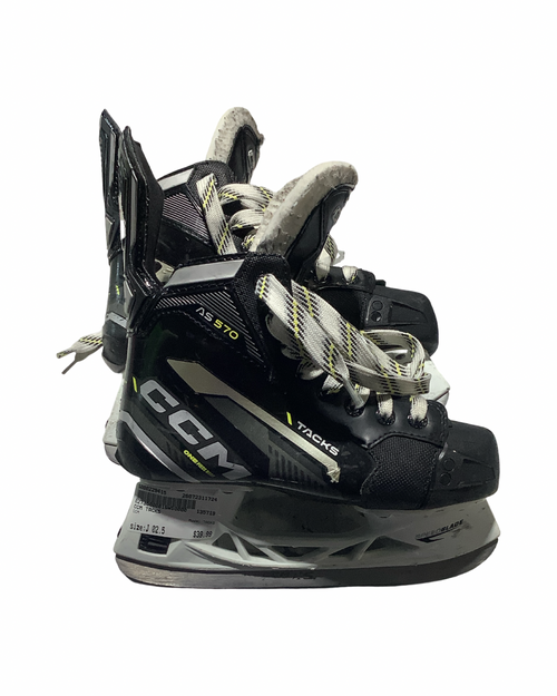 Vist Large View of Product Image Which is Used CCM TACKS Junior Hockey Skate Junior 02.5