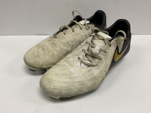 Vist Large View of Product Image Which is Used Nike Phantom GX 2 MG FD6723-100 Soccer Cleats Black And White Senior 8
