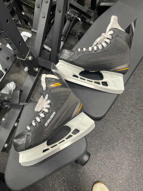 Vist Large View of Product Image Which is Used Bauer 140 SUPREME Senior Hockey Skate Senior 8