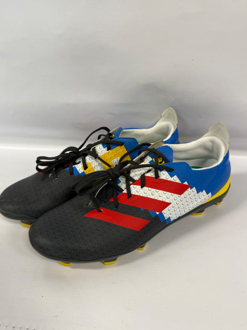 Vist Large View of Product Image Which is Used Adidas Soccer Cleats None Junior 04.5