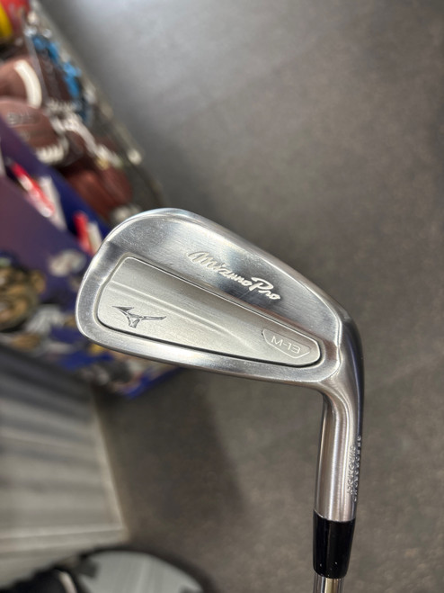 Vist Large View of Product Image Which is Used Mizuno M-13 Mens Iron Set RH 5I-PW
