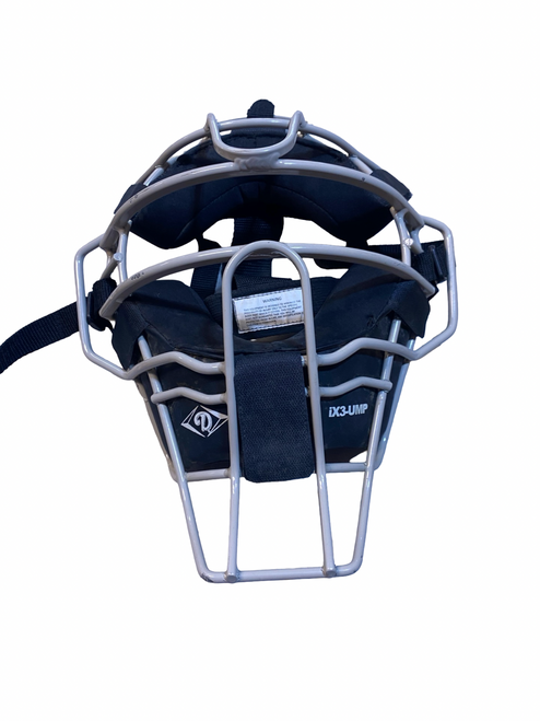 Vist Large View of Product Image Which is Used Diamond IX3 UMP Umpire Mask
