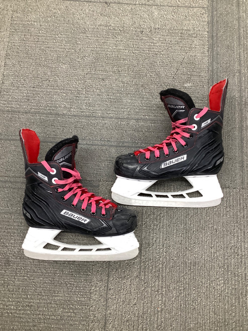 Vist Large View of Product Image Which is Used Bauer NS Junior Hockey Skate Junior 02