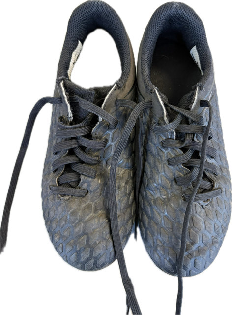 Vist Large View of Product Image Which is Used Nike Soccer Cleats Black Junior 01