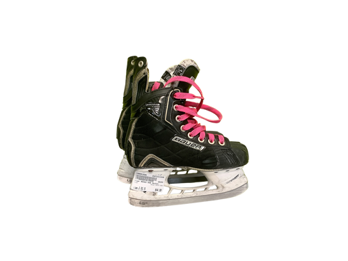 Vist Large View of Product Image Which is Used Bauer NEXUS 800 Junior Hockey Skate Junior 01.5