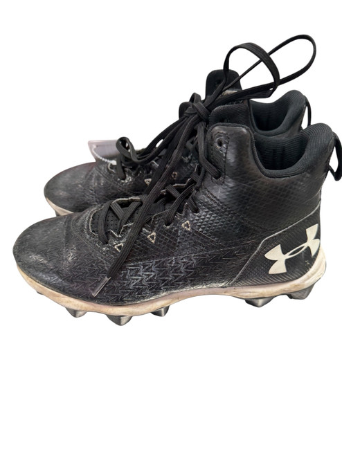 Vist Large View of Product Image Which is Used Under Armour Jr FB Cleats Black Junior 04