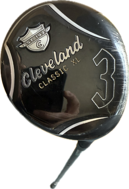 Vist Large View of Product Image Which is Used Cleveland CLASSIC XL Mens Fairway Wood RH 3 Wood