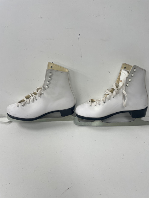 Vist Large View of Product Image Which is Used DOMINION CANADA WomensFigure Skate White Senior 7