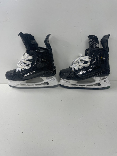 Vist Large View of Product Image Which is Used Bauer SUPREME MACH Senior Hockey Skate Senior 9 (NEW=$1270)