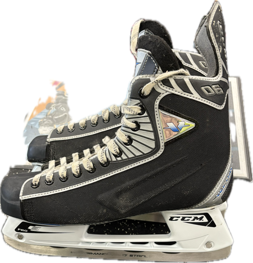 Vist Large View of Product Image Which is Used CCM VECTOR 06 Senior Hockey Skate Senior 10.5