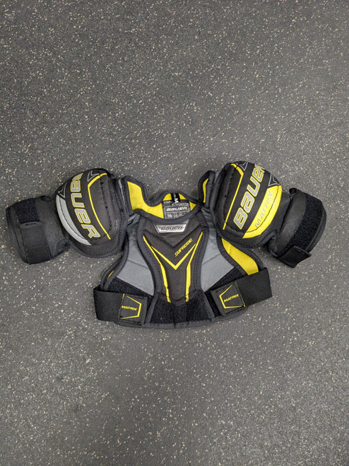 Vist Large View of Product Image Which is Used Bauer SUPREME MATRIX Youth Shoulder Pads MD