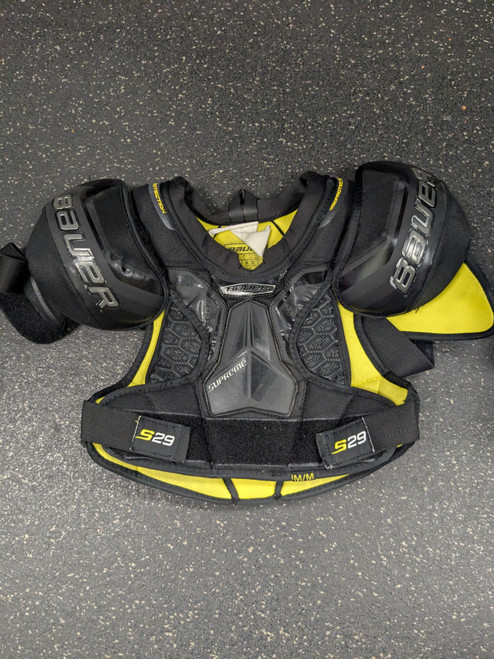 Vist Large View of Product Image Which is Used Bauer S29 Junior Shoulder Pads MD