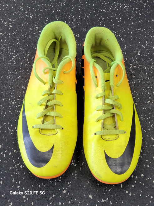 Vist Large View of Product Image Which is Used Nike MERCURIAL Soccer Cleats Orange And Gold Junior 06