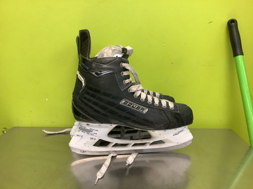 Vist Large View of Product Image Which is Used Bauer NEXUS 7000 Senior Hockey Skate Senior 12