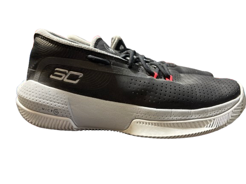 Vist Large View of Product Image Which is Used Under Armour Basketball Shoes Y Black And Grey Junior 04.5