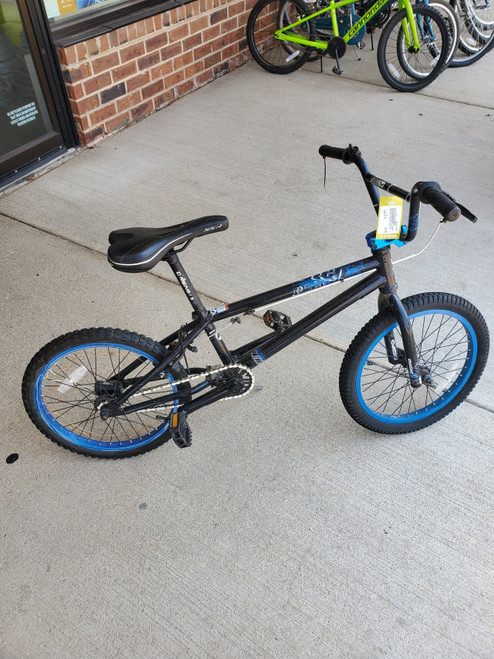 Vist Large View of Product Image Which is Used MIRACO SIGNATURE MBX 18 BMX Bike Boys Black 18"