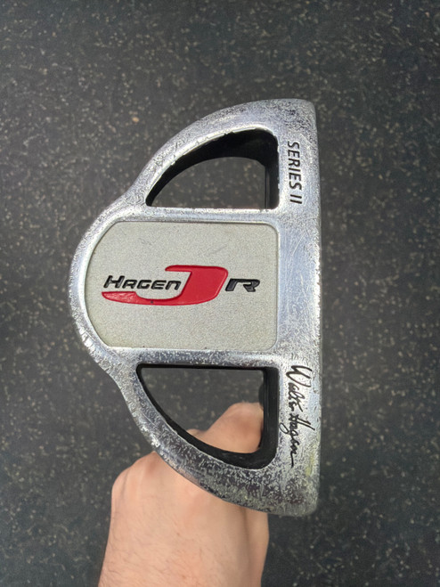 Vist Large View of Product Image Which is Used Walter Hagen Jr Putter RH