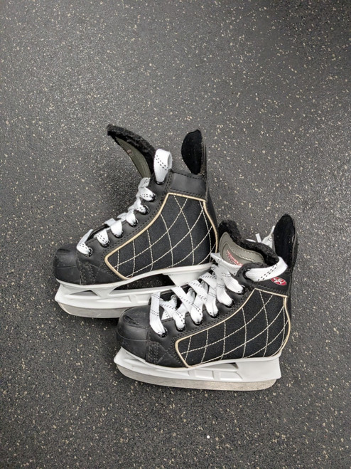 Vist Large View of Product Image Which is Used Hespeler SKATES Youth Hockey Skate Youth 13.0