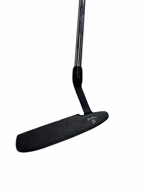 Vist Large View of Product Image Which is Used DYNAMICALLY BALANCED Mens Putter RH