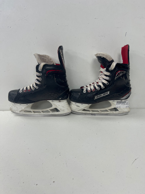 Vist Large View of Product Image Which is Used Bauer VAPOR X600 Junior Hockey Skate Junior 03