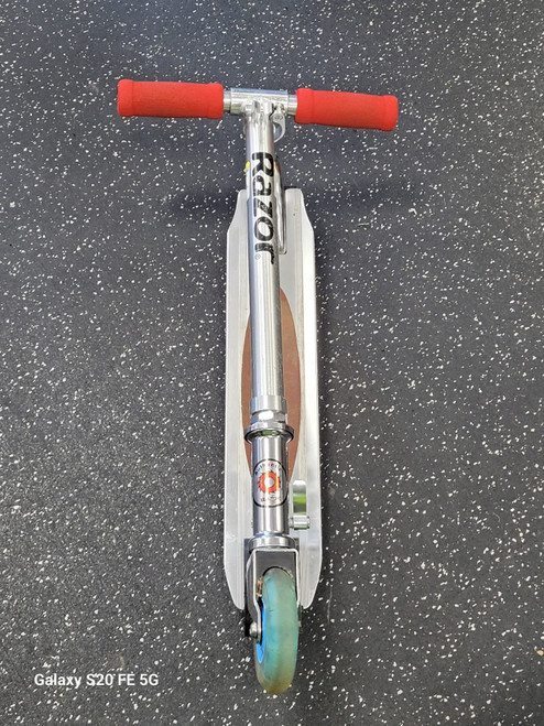 Vist Large View of Product Image Which is Used Razor SCOOTER Scooter Red