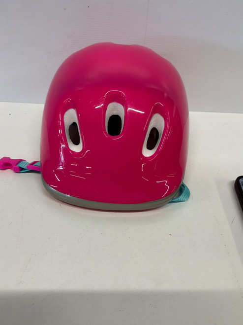 Vist Large View of Product Image Which is Used CHICAGO SPORTS Bike Helmet Pink MD