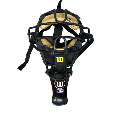 Vist Large View of Product Image Which is Used Wilson WTA3009-X Umpire Mask